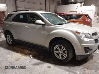 2015 Chevrolet Equinox LT z VIN 1GNFLFEK9FZ140025, wystawiony jako IAAI lot #42237553 z przebiegiem 89 115 mil mil oraz . Historia ofert i sprzedaży dostępna na DreamBid. Obrazek 1.