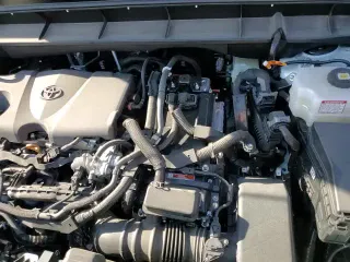 2024 Toyota Highlander Hybrid XLE with VIN 5TDKARAH5RS536693, listed as a Copart auction lot 60559375 with 15,215 mi miles and Salvage title. Bid and sale history available at DreamBid. Image 15.