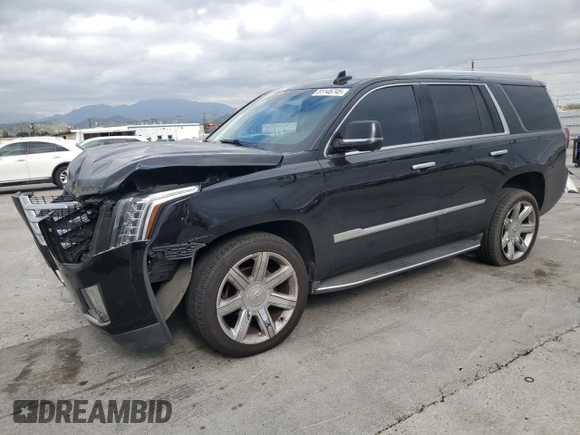 2019 Cadillac Escalade Luxury z VIN 1GYS4BKJXKR332356, wystawiony jako Copart lot #51145745 z przebiegiem 117 398 mil mil oraz Szkody całkowita. Historia ofert i sprzedaży dostępna na DreamBid. Obrazek 1.