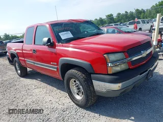 2003 Chevrolet Silverado 2500 LS z VIN 1GCGK29U43Z166595, wystawiony jako IAAI lot #42259952 z przebiegiem 179 831 mil mil oraz . Historia ofert i sprzedaży dostępna na DreamBid. Obrazek 1.