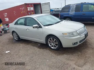 2007 Lincoln MKZ z VIN 3LNHM26T47R672718, wystawiony jako IAAI lot #42291759 z przebiegiem 175 193 mil mil oraz . Historia ofert i sprzedaży dostępna na DreamBid. Obrazek 1.