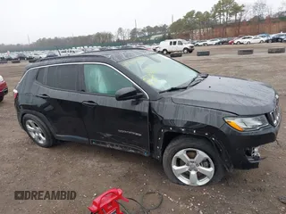 2019 Jeep Compass Latitude with VIN 3C4NJDBB3KT689174, listed as a IAAI auction lot 41843137 with 56,722 mi miles. Bid and sale history available at carsss.com. Image 13.