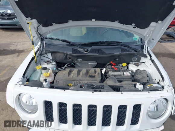 2014 Jeep Patriot Latitude with VIN 1C4NJRFB0ED778170, listed as a IAAI auction lot 41870418 with 54,624 mi miles. Bid and sale history available at carsss.com. Image 10.