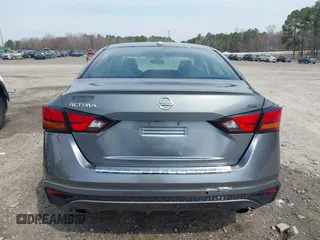 2021 Nissan Altima 2.5 SR with VIN 1N4BL4CV4MN306647, listed as a IAAI auction lot 41776187 with 63,705 mi miles. Bid and sale history available at carsss.com. Image 16.
