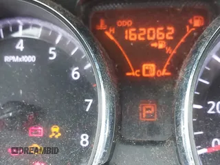 2014 Nissan Note SV z VIN 3N1CE2CPXEL394560, wystawiony jako IAAI lot #42318947 z przebiegiem 162 062 mil mil oraz . Historia ofert i sprzedaży dostępna na DreamBid. Obrazek 7.