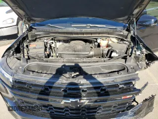 2023 Chevrolet Suburban z VIN 1GNSKDKL2PR286237, wystawiony jako Copart lot #46179735 z przebiegiem 29 518 mil mil oraz Szkoda całkowita • Salvage title. Historia ofert i sprzedaży dostępna na DreamBid. Obrazek 12.