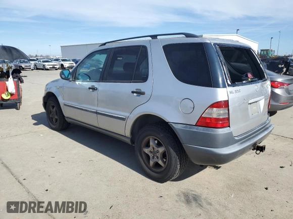 1998 Mercedes-Benz M-Class with VIN 4JGAB54E7WA041547, listed as a Copart auction lot 42334655 with 183,814 mi miles and Salvage Title. Bid and sale history available at carsss.com. Image 2.