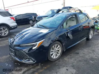 2025 Toyota Corolla Hatchback SE with VIN JTND4MBE0S3239051, listed as a IAAI auction lot 41527411 with 3,305 mi miles. Bid and sale history available at carsss.com. Image 2.