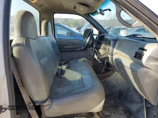 2002 Ford Super Duty F-250 XL with VIN 1FTNF20F52EA73407, listed as a Copart auction lot 46986155 with 509,564 mi miles and Salvage Title. Bid and sale history available at carsss.com. Image 10.