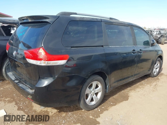 2012 Toyota Sienna LE AAS with VIN 5TDKK3DC7CS255500, listed as a IAAI auction lot 41467563 with 146,306 mi miles. Bid and sale history available at carsss.com. Image 4.