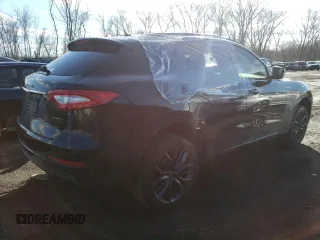 2018 Maserati Levante S with VIN ZN661YUA4JX303654, listed as a Copart auction lot 44054344 with 36,741 mi miles. Bid and sale history available at carsss.com. Image 3.