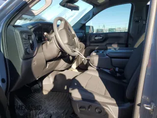 2024 Chevrolet Silverado 1500 Custom Trail Boss with VIN 3GCUDCED7RG321738, listed as a Copart auction lot 87263104 with 2,678 mi miles and Salvage Title. Bid and sale history available at carsss.com. Image 7.