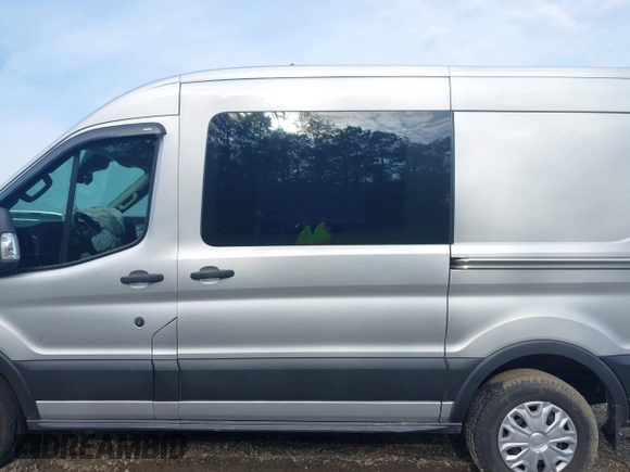 2020 Ford Transit Cargo with VIN 1FTBR1C84LKB15733, listed as a IAAI auction lot 42007832 with 61,182 mi miles. Bid and sale history available at carsss.com. Image 14.