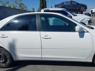 2004 Toyota Camry LE with VIN 4T1BE32KX4U284600, listed as a IAAI auction lot 41855214 with 116,758 mi miles. Bid and sale history available at carsss.com. Image 14.