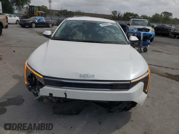 2025 Kia K4 LX with VIN 3KPFT4DE1SE062452, listed as a Copart auction lot 48408685 with 3,047 mi miles and Salvage Title. Bid and sale history available at carsss.com. Image 5.