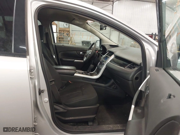 2012 Ford Edge SE with VIN 2FMDK3GCXCBA12605, listed as a IAAI auction lot 41728885 with 162,875 mi miles. Bid and sale history available at carsss.com. Image 5.