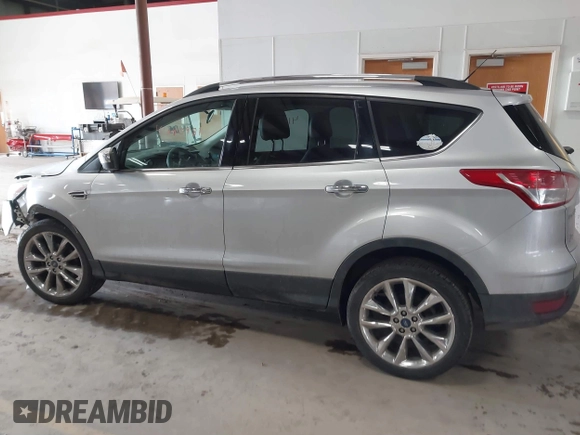 2016 Ford Escape SE with VIN 1FMCU0GX6GUB91605, listed as a IAAI auction lot 41640981 with 130,517 mi miles. Bid and sale history available at carsss.com. Image 15.