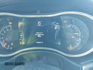 2017 Jeep Grand Cherokee Altitude z VIN 1C4RJFAG2HC684482, wystawiony jako IAAI lot #41681634 z przebiegiem 109 095 mil mil oraz . Historia ofert i sprzedaży dostępna na DreamBid. Obrazek 7.