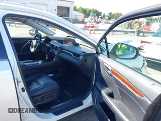 2018 Lexus RX 350L Premium z VIN JTJDZKCAXJ2006088, wystawiony jako IAAI lot #42332914 z przebiegiem 104 393 mil mil oraz . Historia ofert i sprzedaży dostępna na DreamBid. Obrazek 5.