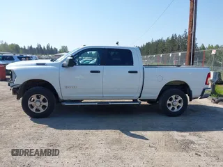 2024 Ram 2500 Big Horn with VIN 3C6UR5DJ2RG286053, listed as a IAAI auction lot 42054467 with 26,834 mi miles and . Bid and sale history available at DreamBid. Image 15.