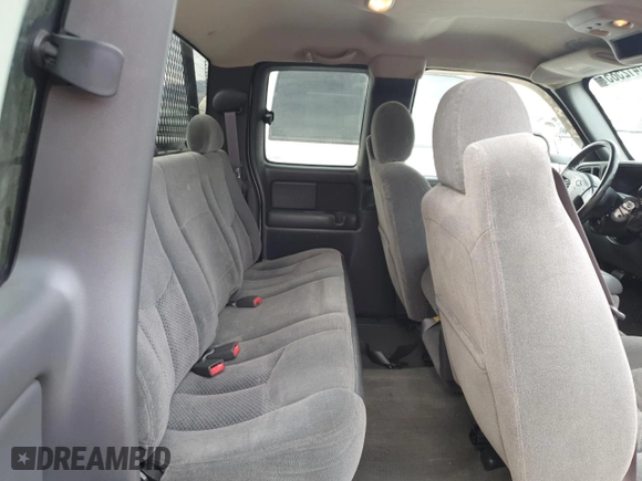 2004 Chevrolet Silverado 3500 with VIN 1GCJC39G84E193598, listed as a Copart auction lot 41412585 with 99,910 mi miles and Salvage Title. Bid and sale history available at carsss.com. Image 10.