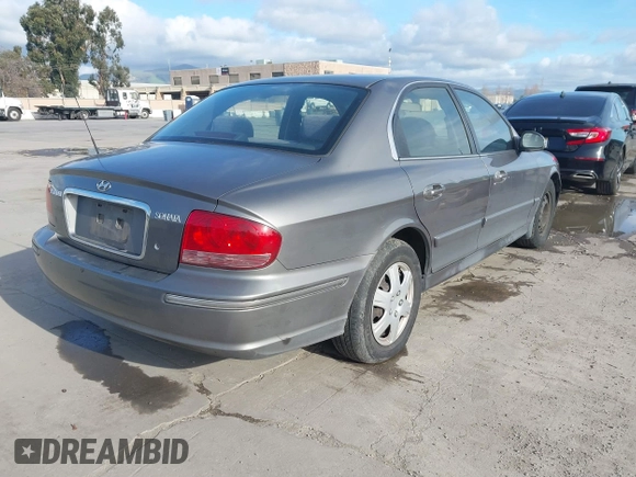 2004 Hyundai Sonata with VIN KMHWF25S84A944266, listed as a IAAI auction lot 41723386 with 159,849 mi miles. Bid and sale history available at carsss.com. Image 4.