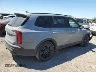 2022 Kia Telluride SX with VIN 5XYP5DHCXNG205946, listed as a Copart auction lot 49420425 with 49,287 mi miles and Salvage Title. Bid and sale history available at carsss.com. Image 3.