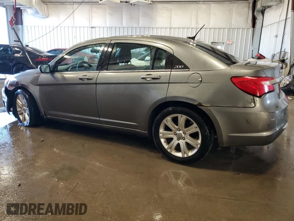 2013 Chrysler 200 LX with VIN 1C3CCBAB7DN704760, listed as a Copart auction lot 42809845 with 147,891 mi miles and Clean Title. Bid and sale history available at carsss.com. Image 2.