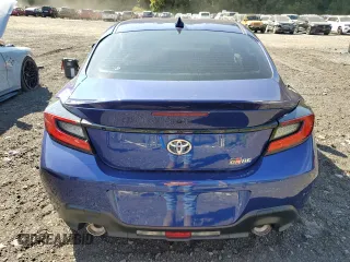 2024 Toyota GR86 Premium with VIN JF1ZNBE19R8757425, listed as a Copart auction lot 71304324 with 271 mi miles and Non Repairable. Bid and sale history available at carsss.com. Image 6.