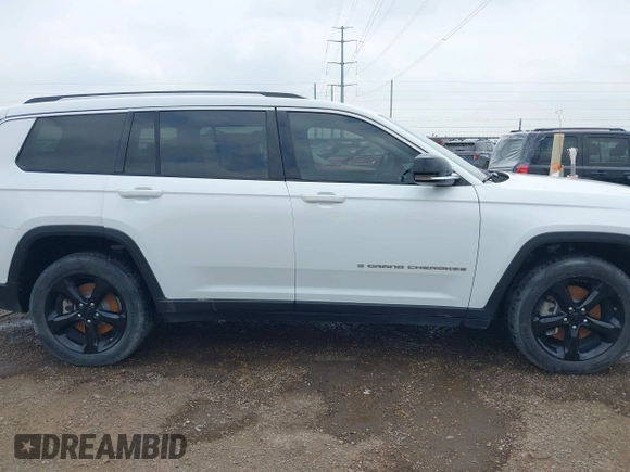 2021 Jeep Grand Cherokee Limited with VIN 1C4RJJBG5M8175260, listed as a IAAI auction lot 42206283 with Not provided miles and . Bid and sale history available at DreamBid. Image 13.