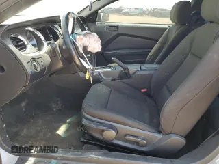 2013 Ford Mustang V6 with VIN 1ZVBP8AM3D5214085, listed as a Copart auction lot 56523095 with 165,050 mi miles and Salvage title. Bid and sale history available at DreamBid. Image 7.