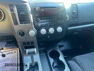 2010 Toyota Tundra 4WD Truck with VIN 5TFUY5F14AX106337, listed as a Copart auction lot 75692084 with 106,050 mi miles and Clean Title. Bid and sale history available at carsss.com. Image 9.