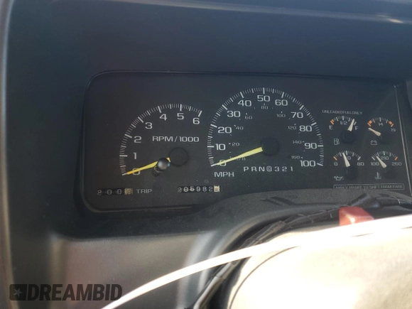 1997 GMC Suburban z VIN 3GKGK26J9VG515459, wystawiony jako Copart lot #87515385 z przebiegiem 205 982 mil mil oraz Szkoda całkowita • Salvage title. Historia ofert i sprzedaży dostępna na DreamBid. Obrazek 9.