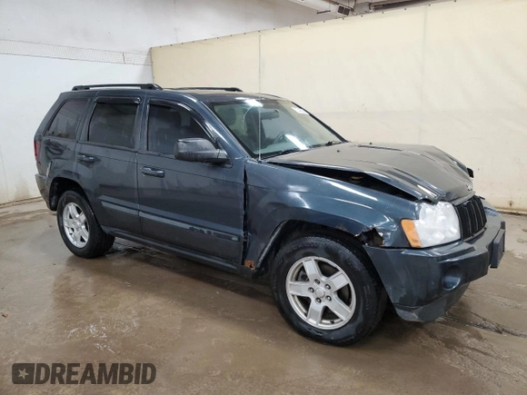 2007 Jeep Grand Cherokee Laredo z VIN 1J8GR48K57C580977, wystawiony jako Copart lot #57400605 z przebiegiem 208 268 mil mil oraz Czysty tytuł • Clean title. Historia ofert i sprzedaży dostępna na DreamBid. Obrazek 4.