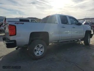 2018 Chevrolet Silverado 1500 LT with VIN 2GCVKREC1J1110715, listed as a Copart auction lot 50178853 with 160,741 mi miles and Salvage Title. Bid and sale history available at carsss.com. Image 3.