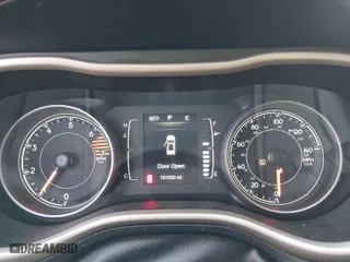 2016 Jeep Cherokee Altitude with VIN 1C4PJLAB8GW336631, listed as a IAAI auction lot 41117291 with 101,020 mi miles. Bid and sale history available at carsss.com. Image 7.