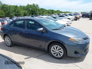 2018 Toyota Corolla L z VIN 5YFBURHE4JP820560, wystawiony jako IAAI lot #42317624 z przebiegiem 84 946 mil mil oraz . Historia ofert i sprzedaży dostępna na DreamBid. Obrazek 13.