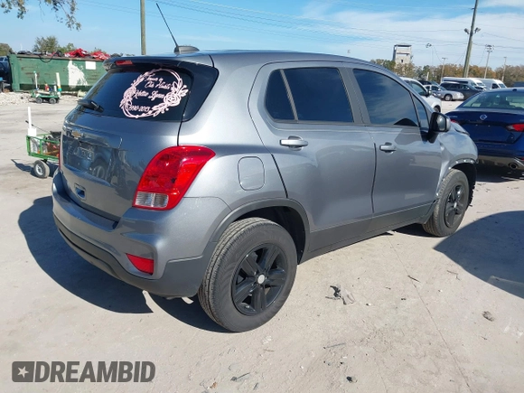 2020 Chevrolet Trax LS z VIN 3GNCJKSB7LL144101, wystawiony jako IAAI lot #38708852 z przebiegiem 44 644 mil mil oraz . Historia ofert i sprzedaży dostępna na DreamBid. Obrazek 4.