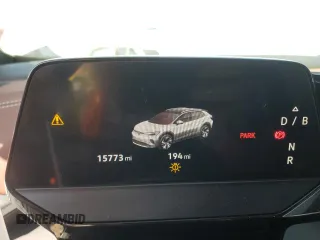 2021 Volkswagen ID.4 Pro S z VIN WVGUNPE23MP063611, wystawiony jako Copart lot #50923915 z przebiegiem 15 773 mil mil oraz Szkoda całkowita • Salvage title. Historia ofert i sprzedaży dostępna na DreamBid. Obrazek 9.