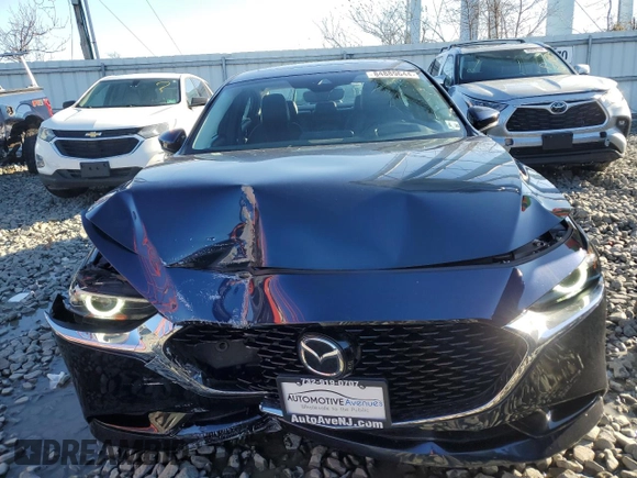 2020 Mazda 3 Premium with VIN 3MZBPBEM9LM123211, listed as a Copart auction lot 84889644 with 46,312 mi miles and Salvage Title. Bid and sale history available at DreamBid. Image 5.