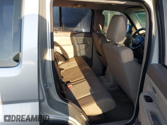 2008 Jeep Liberty Sport with VIN 1J8GP28K88W171737, listed as a IAAI auction lot 41872857 with 220,685 mi miles. Bid and sale history available at carsss.com. Image 8.