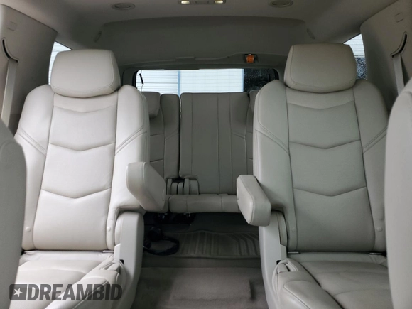 2015 Cadillac Escalade Premium z VIN 1GYS4CKJ2FR283990, wystawiony jako Copart lot #51136645 z przebiegiem 196 071 mil mil oraz Czysty tytuł • Clean title. Historia ofert i sprzedaży dostępna na DreamBid. Obrazek 10.