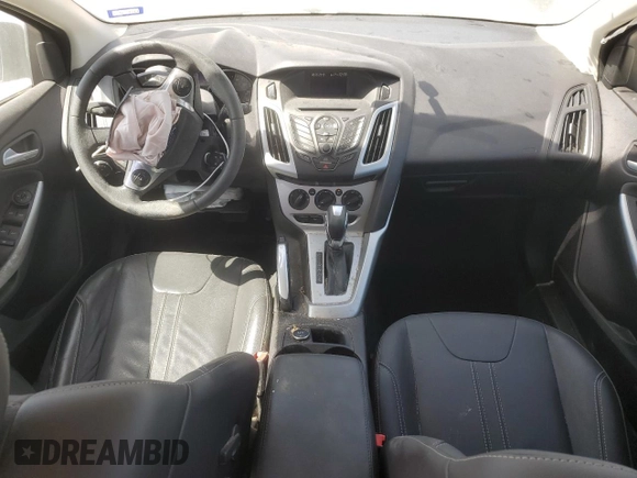 2013 Ford Focus SE with VIN 1FADP3K27DL263111, listed as a Copart auction lot 49594375 with 38,998 mi miles and Salvage Title. Bid and sale history available at carsss.com. Image 8.