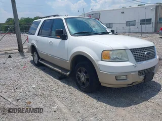 2005 Ford Expedition Eddie Bauer with VIN 1FMPU17575LA42239, listed as a IAAI auction lot 42696901 with 117,807 mi miles and . Bid and sale history available at DreamBid. Image 1.
