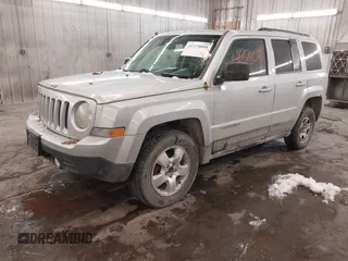 2012 Jeep Patriot Sport with VIN 1C4NJRBB4CD520348, listed as a IAAI auction lot 41378088 with 287,637 mi miles. Bid and sale history available at carsss.com. Image 2.