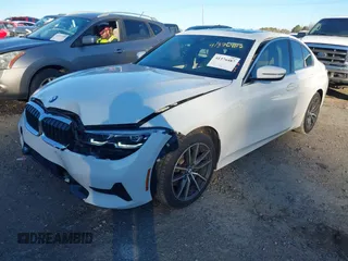 2020 BMW 3 Series 330i z VIN 3MW5R1J06L8B11272, wystawiony jako IAAI lot #41376487 z przebiegiem 28 683 mil mil oraz . Historia ofert i sprzedaży dostępna na DreamBid. Obrazek 22.