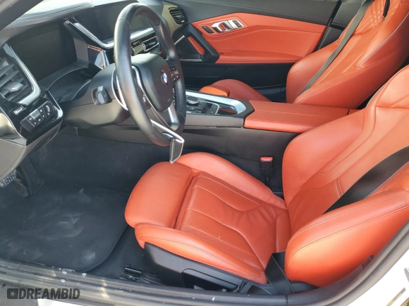 2019 BMW Z4 sDrive30i with VIN WBAHF3C58KWW33806, listed as a Copart auction lot 45221515 with 19,130 mi miles and Salvage Title. Bid and sale history available at carsss.com. Image 7.