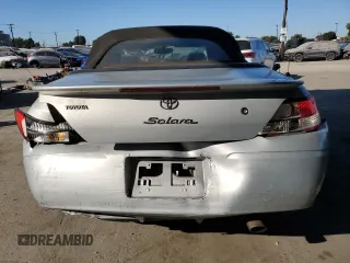2001 Toyota Solara SE z VIN 2T1FF28P51C525908, wystawiony jako Copart lot #81605344 z przebiegiem 179 390 mil mil oraz Szkoda całkowita • Salvage title. Historia ofert i sprzedaży dostępna na DreamBid. Obrazek 6.