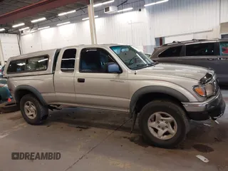 2003 Toyota Tacoma with VIN 5TEWN72N63Z262770, listed as a IAAI auction lot 41599128 with 329,377 mi miles. Bid and sale history available at carsss.com. Image 13.