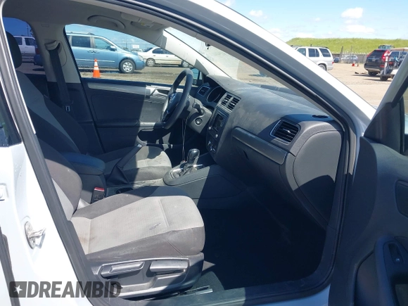 2017 Volkswagen Jetta S с VIN 3VW2B7AJ8HM368998, выставлен на аукционе IAAI как лот 41949413 с пробегом 114 694 миль миль и . История ставок и продаж доступна на DreamBid. Изображение 5.